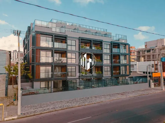Apartamento novo com 03 quartos à beira-mar da Praia de Intermares