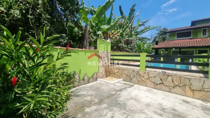 Casa de condomínio em Rua Quatro - Verde Mar - Caraguatatuba/SP