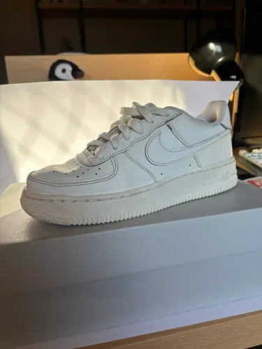 Tênis Nike Air Force 1?07 White & White