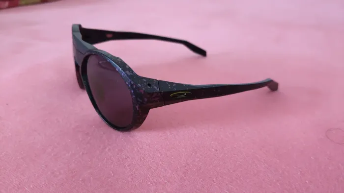Oakley  Clifden 