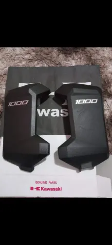 Kawasaki versys 1000 2010/2013 acabamentos  laterais do radiador originais 