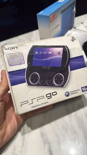 PSP GO 16gb Modelo N1010 - Impecável