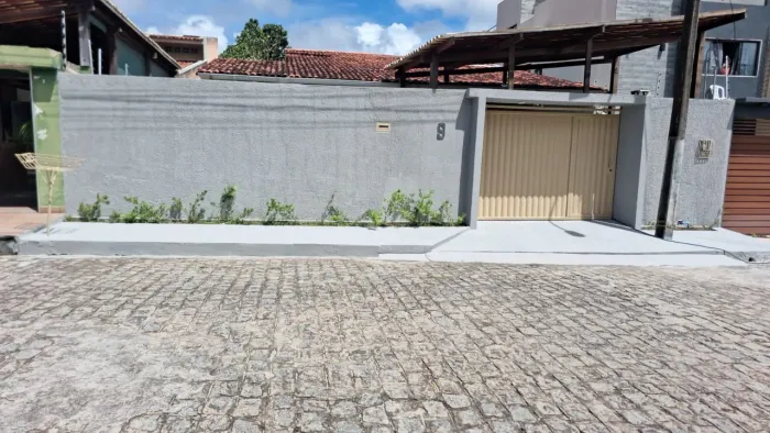 ALUGO CASA OPORTUNIDADE, MELHOR LOCAL DA SERRARIA, CONDOMÍNIO 3 QTS DE FRENTE A PRAÇA..