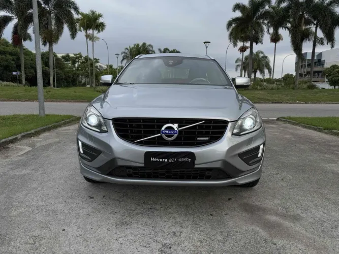 Volvo XC 60 T-5 R-design 2.0 FWD 5P 2015