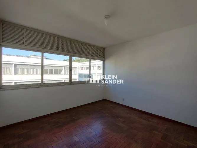 Apartamento com 2 dormitórios para alugar, 84 m² por R$ 2.208/mês - Centro - Nova Friburgo