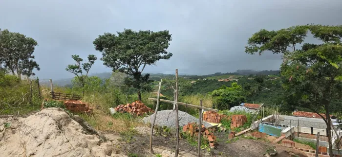 Vendo ótimo lote na Serra da Russa, Gravatá, no alto, com linda vista do vale.