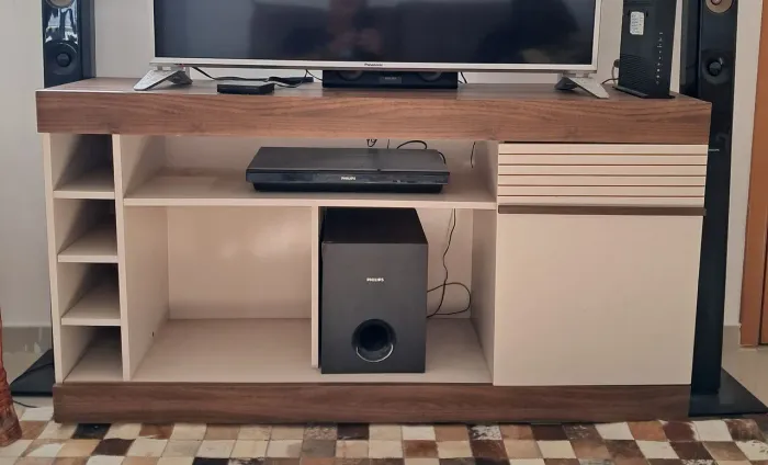 Rack TV
