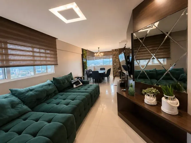 Apartamento mobiliado com 3 suítes para locação no Edifício Efraim em Balneário Camboriú