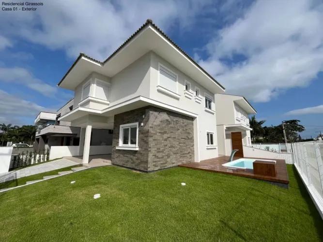 Casa geminada a venda Praia da Daniela