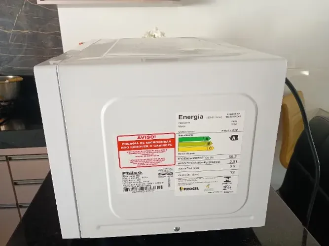 Micro-ondas 25L Philco .Ainda na garantia de fábrica.