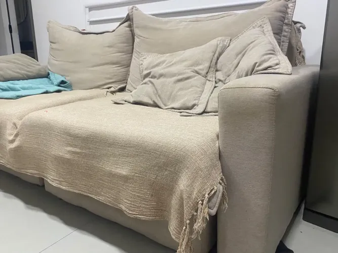 sofá 2 lugares bege