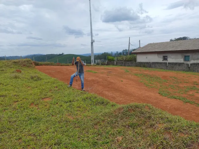 Chácara em Guararema Sta branca 