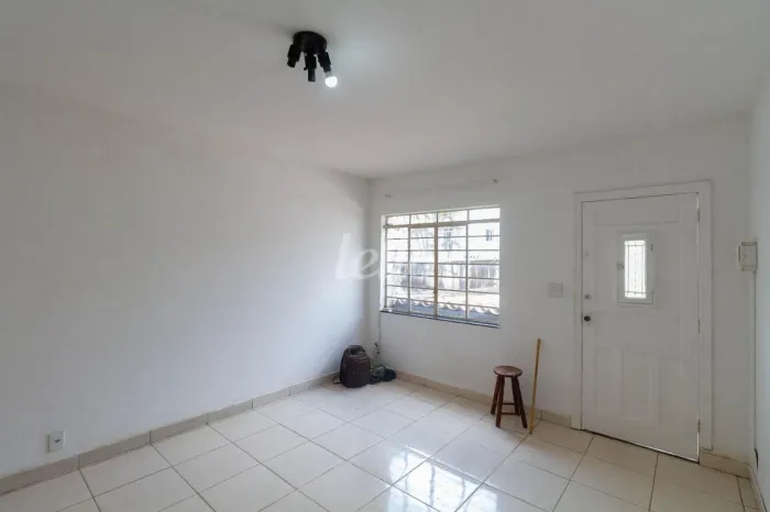 Casa 2 quartos para alugar no(a) Santana
