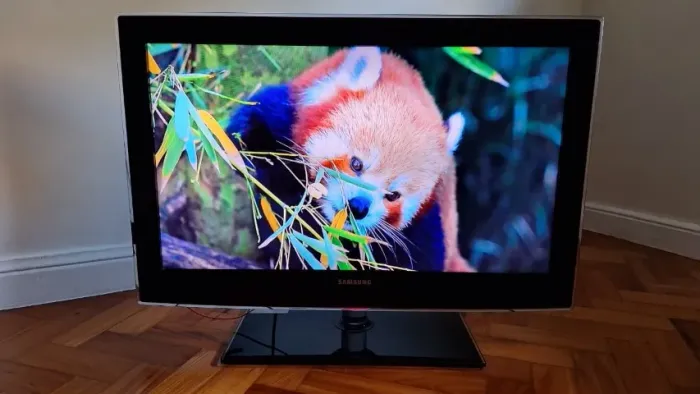TV Samsung 32? Full HD modelo UN32B6000, usada, ótimo estado