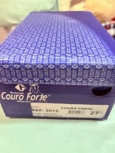 Vendo bota infantil