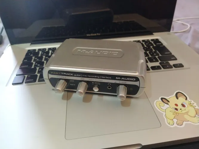 Interface de audio Fast Track M-audio USB guitarra e mic