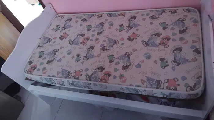 Cama infantil com colchão
