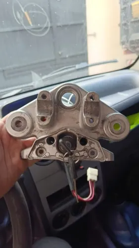 FRENTE COMPLETA COM CHAVE, MESA . PRA  IR EMBORA NO RAPIDO 350