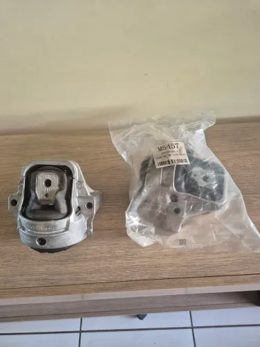 Par Coxim Hidráulico Motor Audi A4 A5 Q5 1.8 2.0 TFSI 2013-2015 Usado - estado de novo