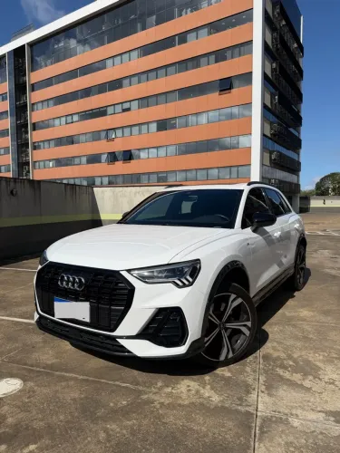 Audi Q3 Perf. Black 2.0 TFSI Tiptr. Quattro 2024
