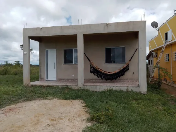 Vendo casa em Araruama. Lugar muito tranquilo. 