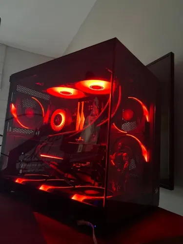 PC GAMER HIGH END RTX 5070, RYZEN 7 7800X3D e 32GB 6000mhz