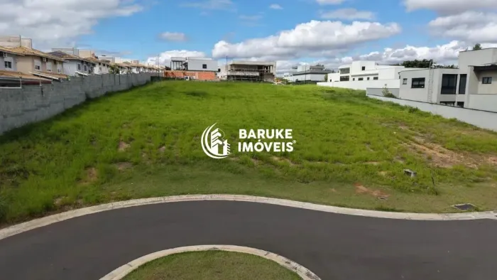 Terreno à venda no bairro Parque Villa dos Pinheiros