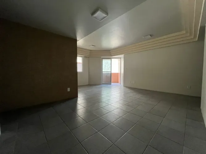 Apt 3/4 com 130m2-localização espetacular.Confira os detalhes!