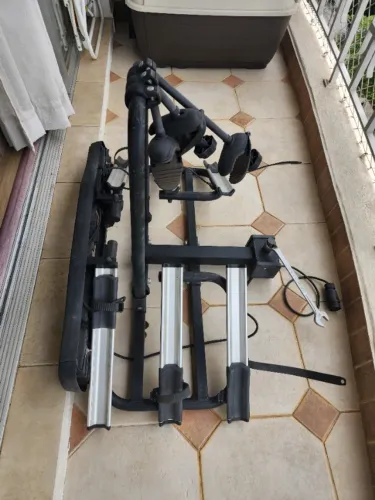 Suporte rack para engate para 3 bicicletas, sinalizador, luz, suporte de placa - Preto