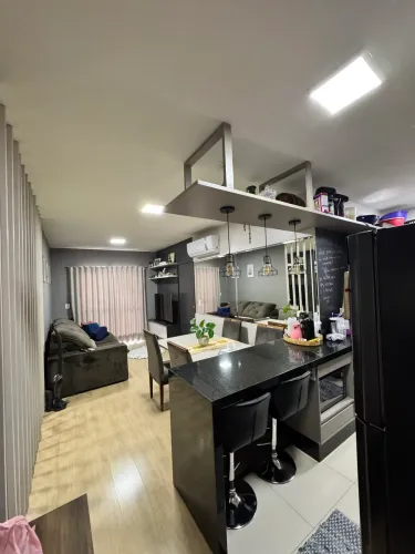Apartamento à venda em Maringá - Residencial Lazise - MOBILIADO 