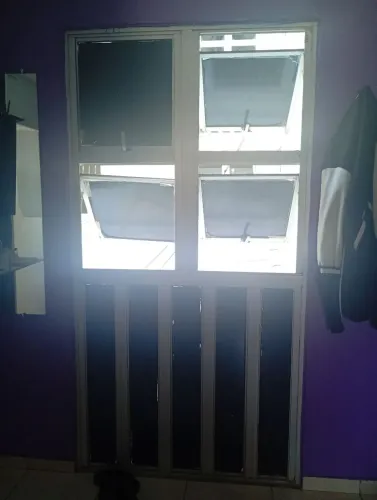 Vendo janela de alumínio