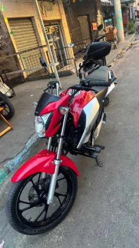 TITAN 160 ÚNICO DONO 1480 KM MUITO NOVA.
