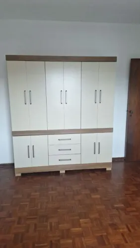 GUARDA ROUPA