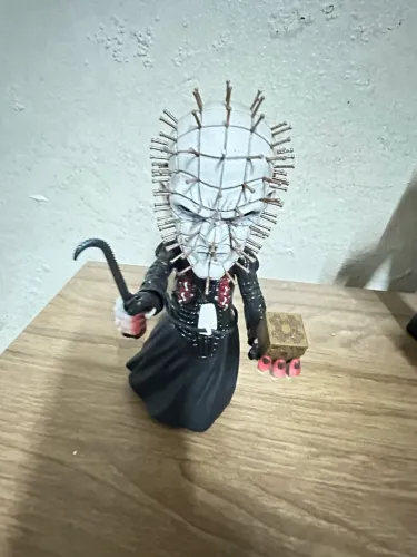 Pinhead Hellraiser NECA Ultimate 12 cm - (NÃO TEM CAIXA) Original Colecionável