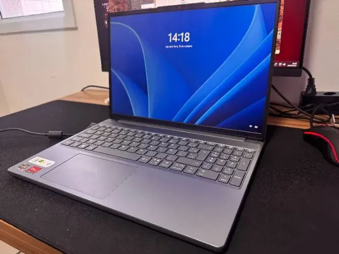 Lenovo IdeaPad Slim 3 Ryzen 7 24GB RAM SSD 512GB - Garantia até 2027
