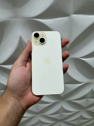 iPhone 15 256GB