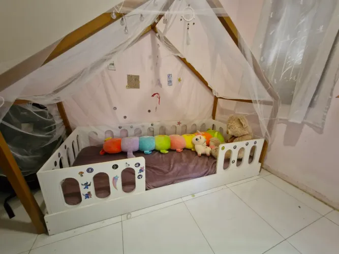 Cama infantil.montessoriana