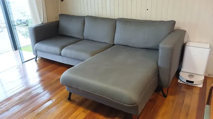 Vendo estofado - ótimo estado