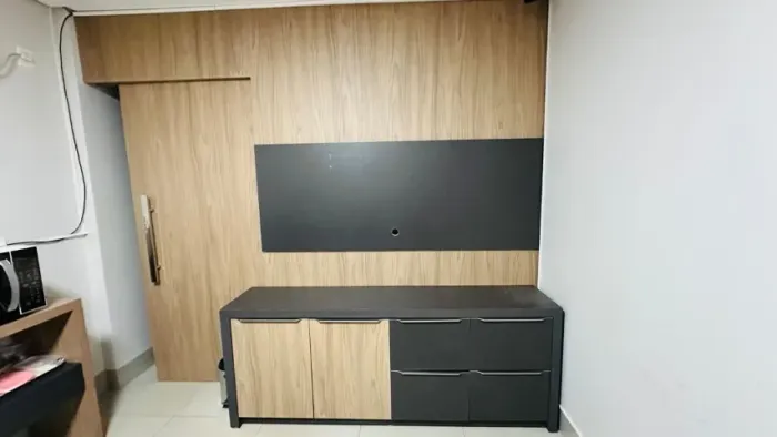 Painel com aparador