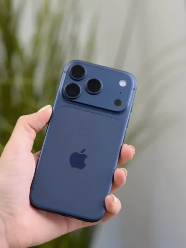 IPHONE 17 PRO/ NÃO ATIVADO- OPEN BOX/ 1 ANO DE GARANTIA APPLE / CHIP FÍSICO 