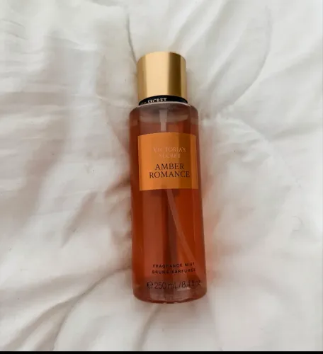 Victoria?s secret body splash- amber romance