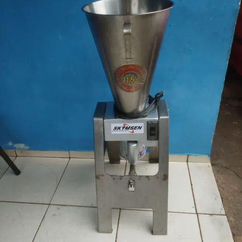 Liquidificador industrial skymsen 15 litros basculante