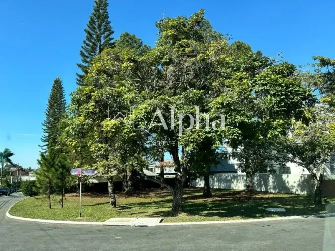 Terreno a venda no Condomínio Morada das Flores na Aldeia da Serra - SP
