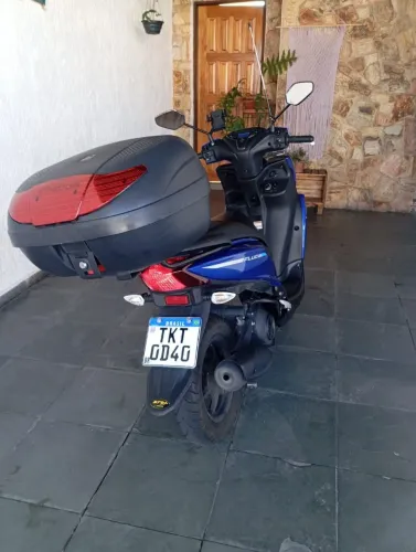 Yamaha fluo 125 muito nova