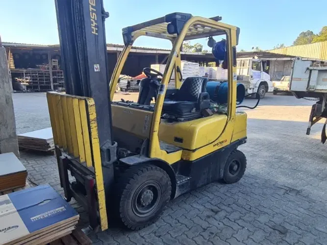 EMPILHADEIRA HYSTER 2,5 T