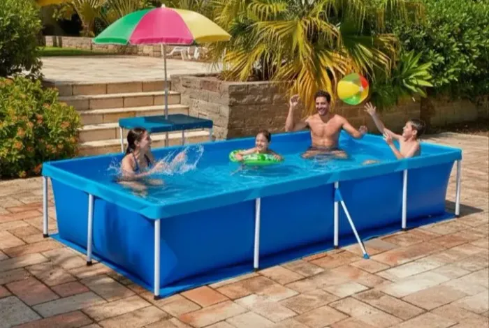 Piscina 2mil litros da MOR.