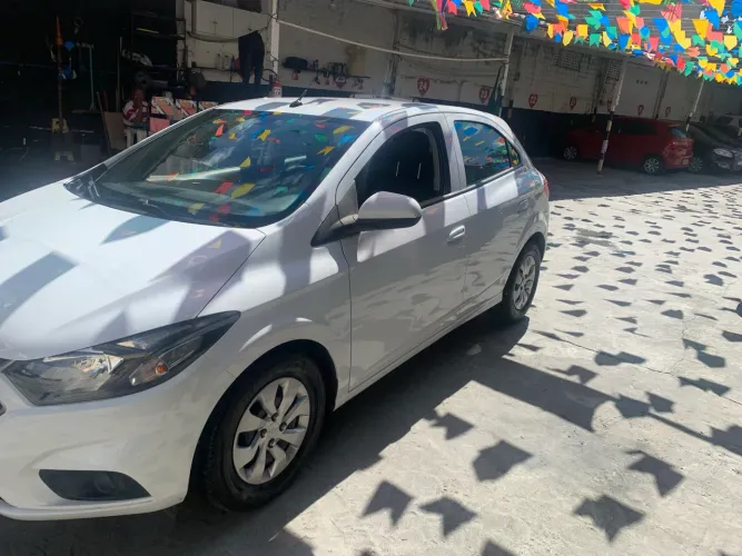 Chevrolet Onix Hatch LT 1.0 8V Flex Mec. 4P 2019