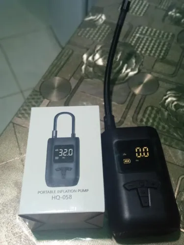Mini calibrador ou bomba de ar portátil HQ-058 é um mini compressor de ar compacto