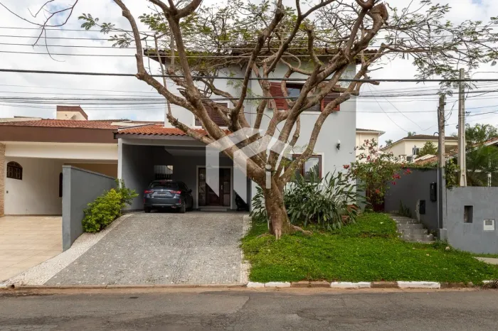CASA À VENDA COM 4 DORMITÓRIOS NO PARQUE DA HÍPICA EM CAMPINAS/SP