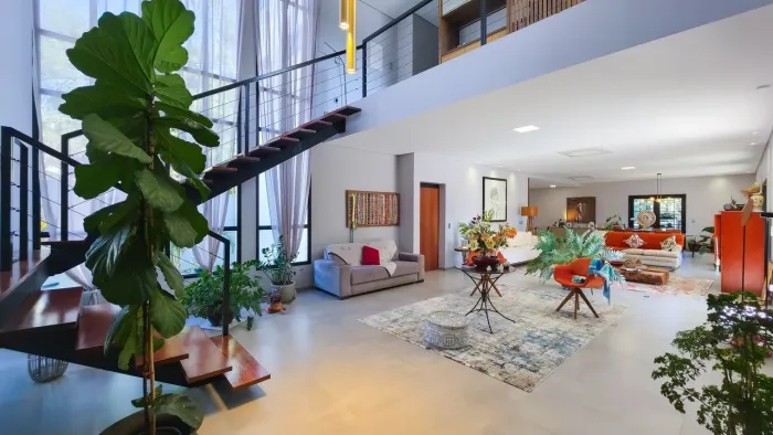 Casa de Condomínio à venda com 570m², 4 quartos e 8 vagas